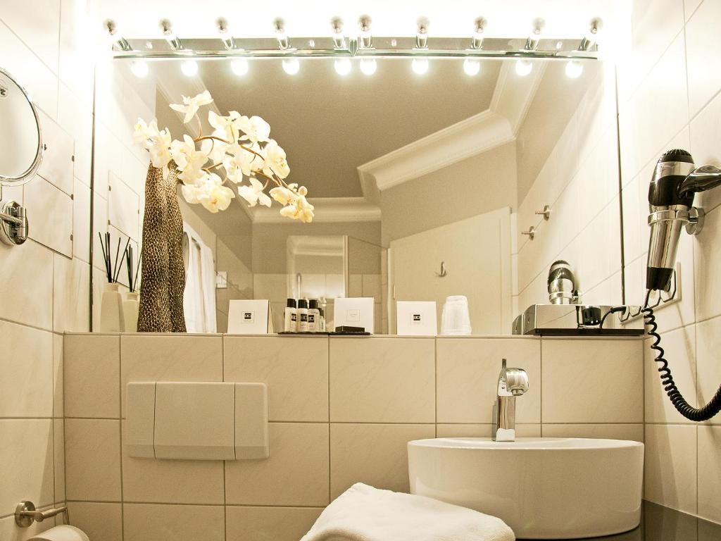 Amethyst Hotel Garni Lüneburg Deutsch Evern Zimmer foto